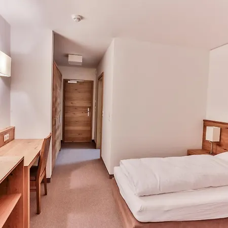 Lizum 1600 | Kompetenzzentrum Snowsport Tirol Hotel