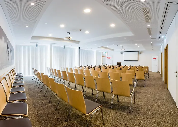 Lizum 1600 | Kompetenzzentrum Snowsport Tirol אקסיימר ליזום